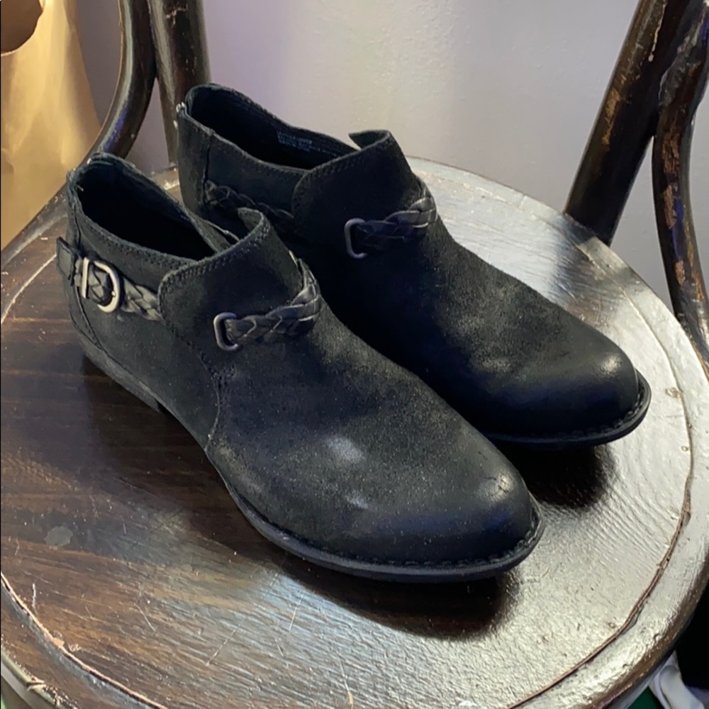 black dressy boots